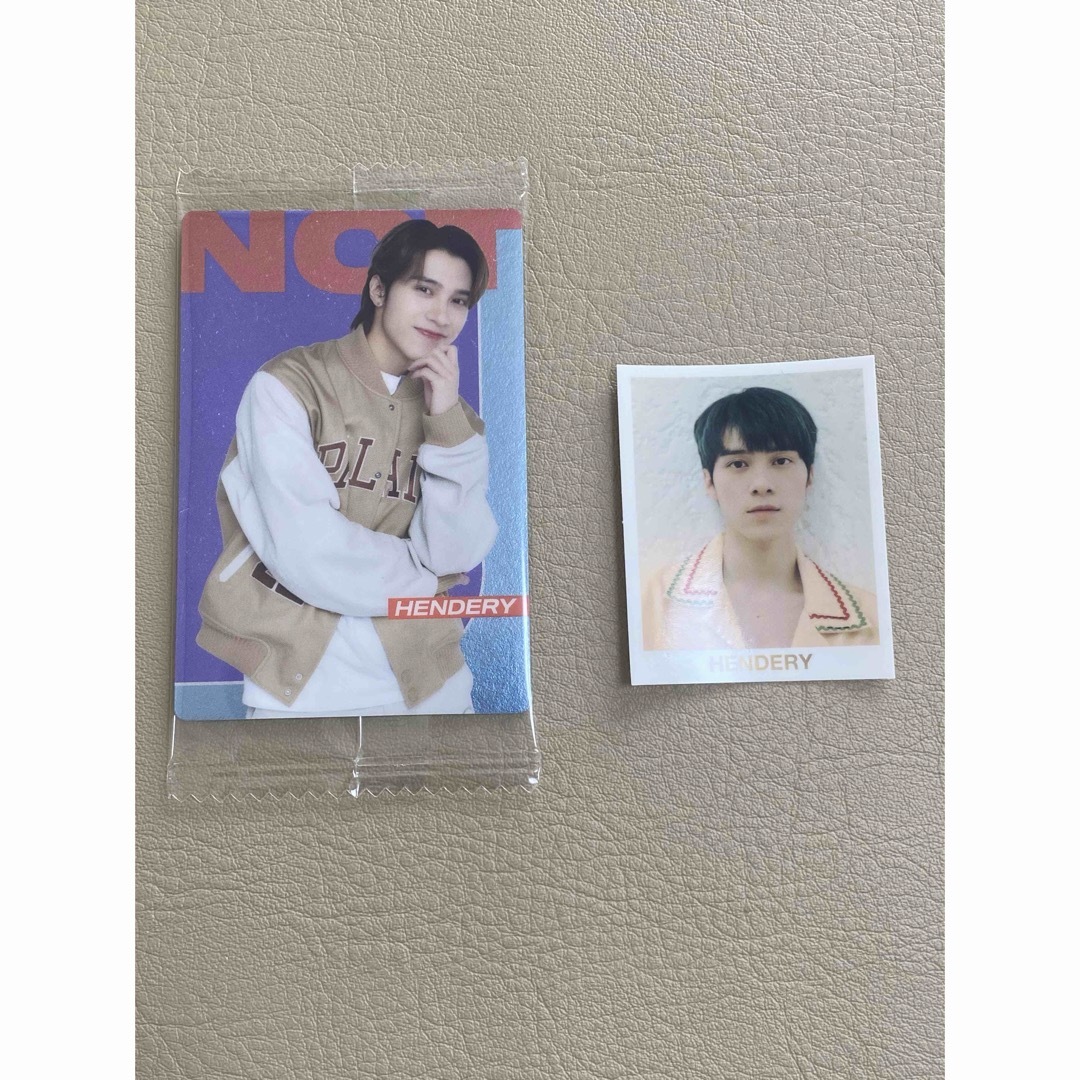 NCT(エヌシーティー)のnct ヘンドリー　2枚セット エンタメ/ホビーのCD(K-POP/アジア)の商品写真