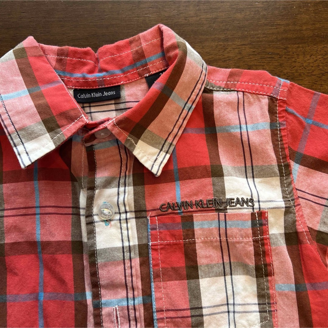 Calvin Klein(カルバンクライン)のカルバンクライン　シャツ キッズ/ベビー/マタニティのキッズ服男の子用(90cm~)(Tシャツ/カットソー)の商品写真