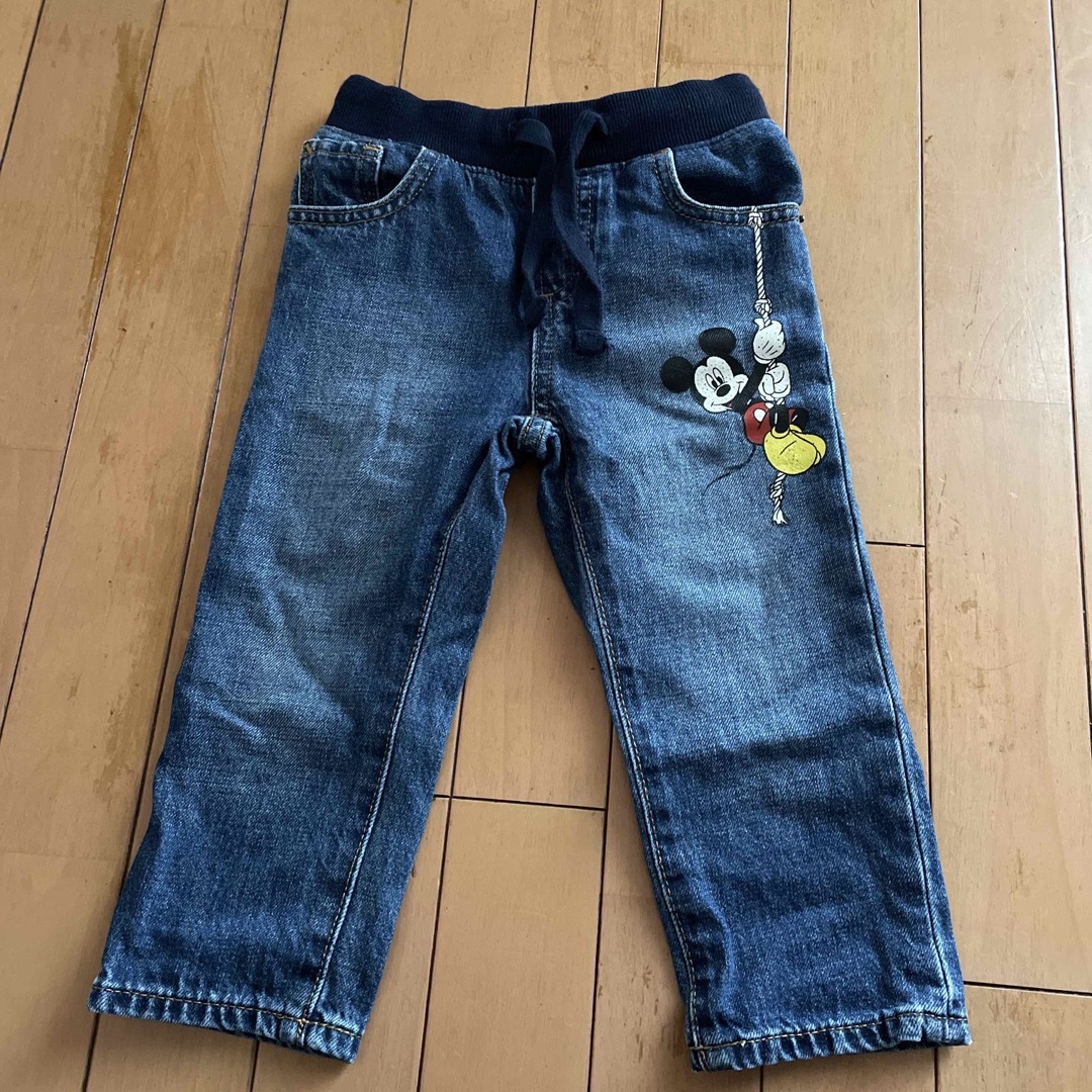 babyGAP(ベビーギャップ)のGAPbaby Disneyミッキーデニム キッズ/ベビー/マタニティのキッズ服男の子用(90cm~)(パンツ/スパッツ)の商品写真