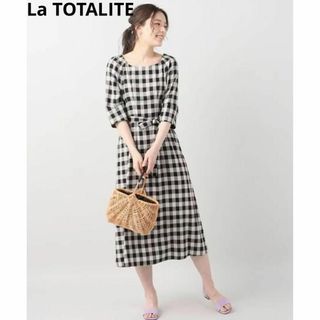 ラトータリテ(La TOTALITE)のLa TOTALITE 定価2.6万 リネン混ブロックチェックワンピース(ロングワンピース/マキシワンピース)