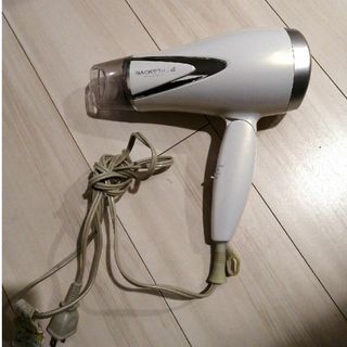 コイズミ マイナスイオンヘアドライヤー KHD-9300／W