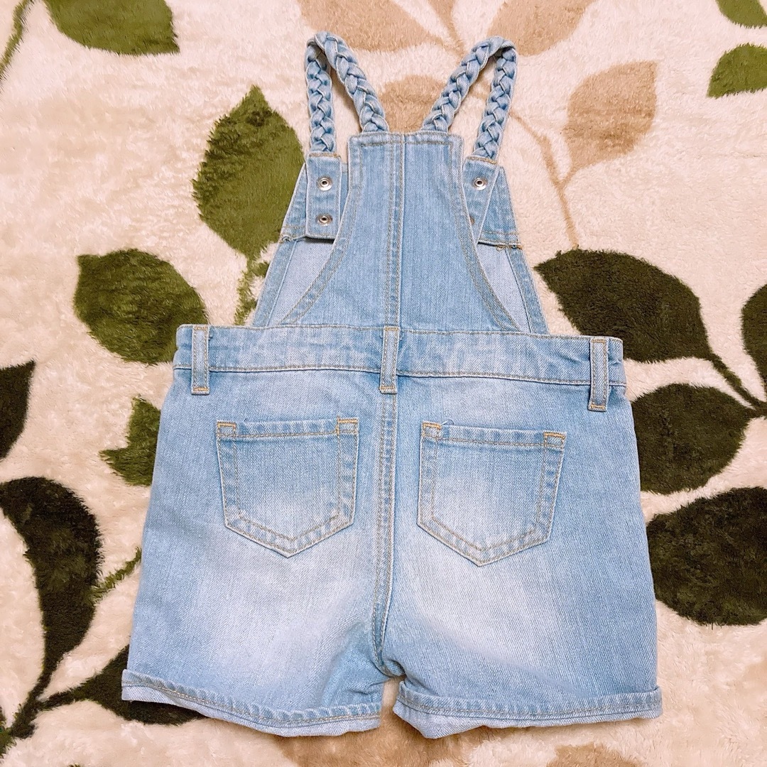 babyGAP(ベビーギャップ)のオーバーオール　デニムパンツ　サロペット　90 キッズ/ベビー/マタニティのキッズ服女の子用(90cm~)(パンツ/スパッツ)の商品写真