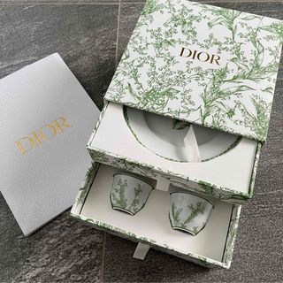 ディオール(Dior)の半額以下★新品 DIOR スズラン　カップ&プレートセット(食器)