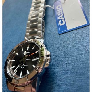 カシオ(CASIO)のカシオ　アナログ腕時計　ラグ幅22mm ビッグフェイス　国内未発売モデル(腕時計(アナログ))