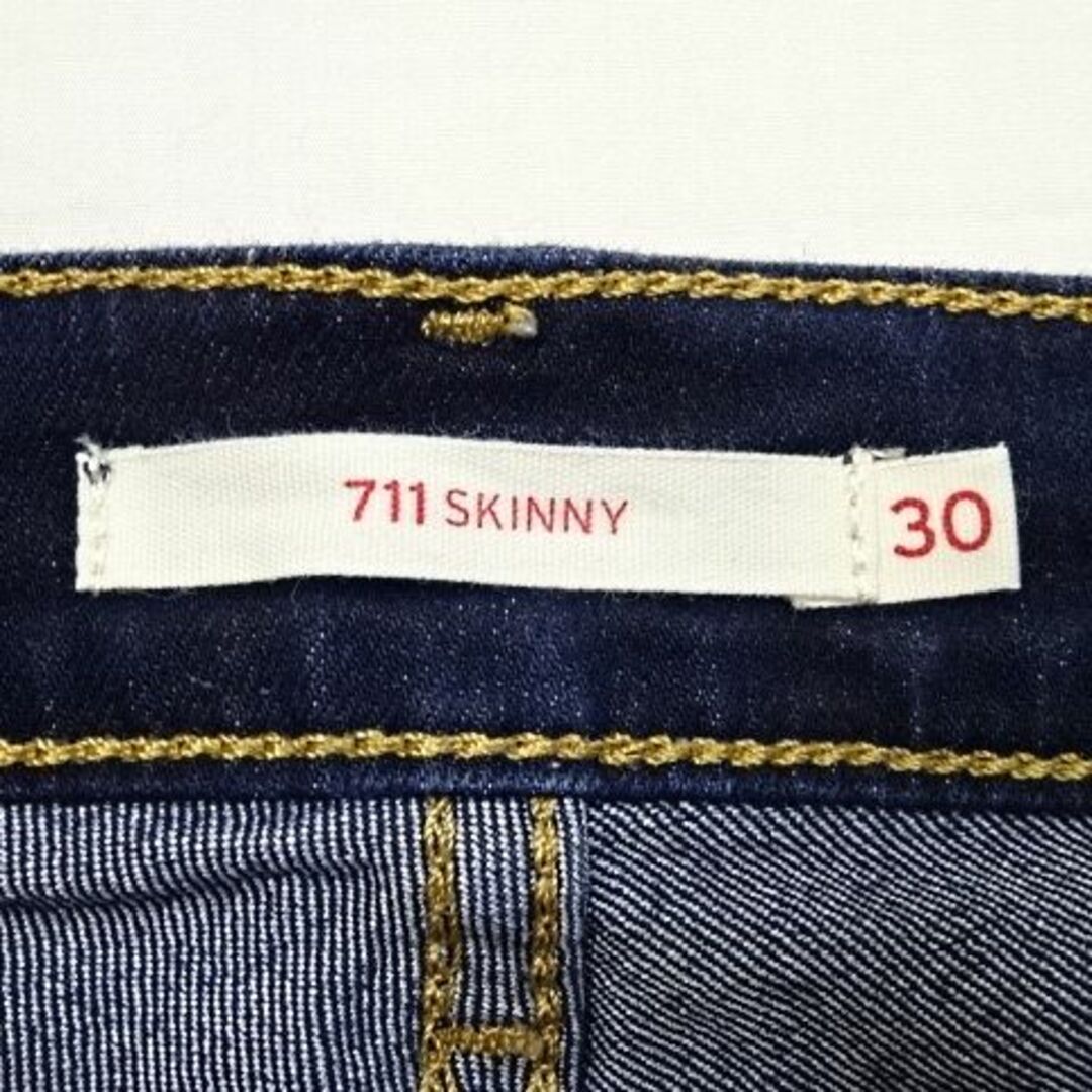 Levi's(リーバイス)のリーバイス☆711☆濃紺アジアンスキニー☆30☆ウェスト約85cm☆紗栄子 レディースのパンツ(デニム/ジーンズ)の商品写真