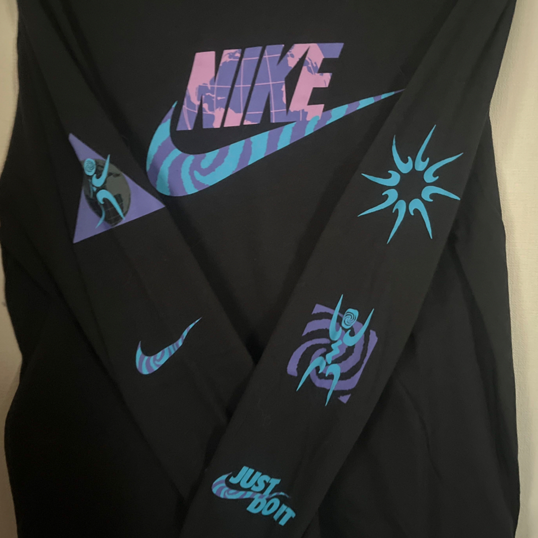 NIKE(ナイキ)のNIKE ロングTシャツ メンズのトップス(Tシャツ/カットソー(七分/長袖))の商品写真