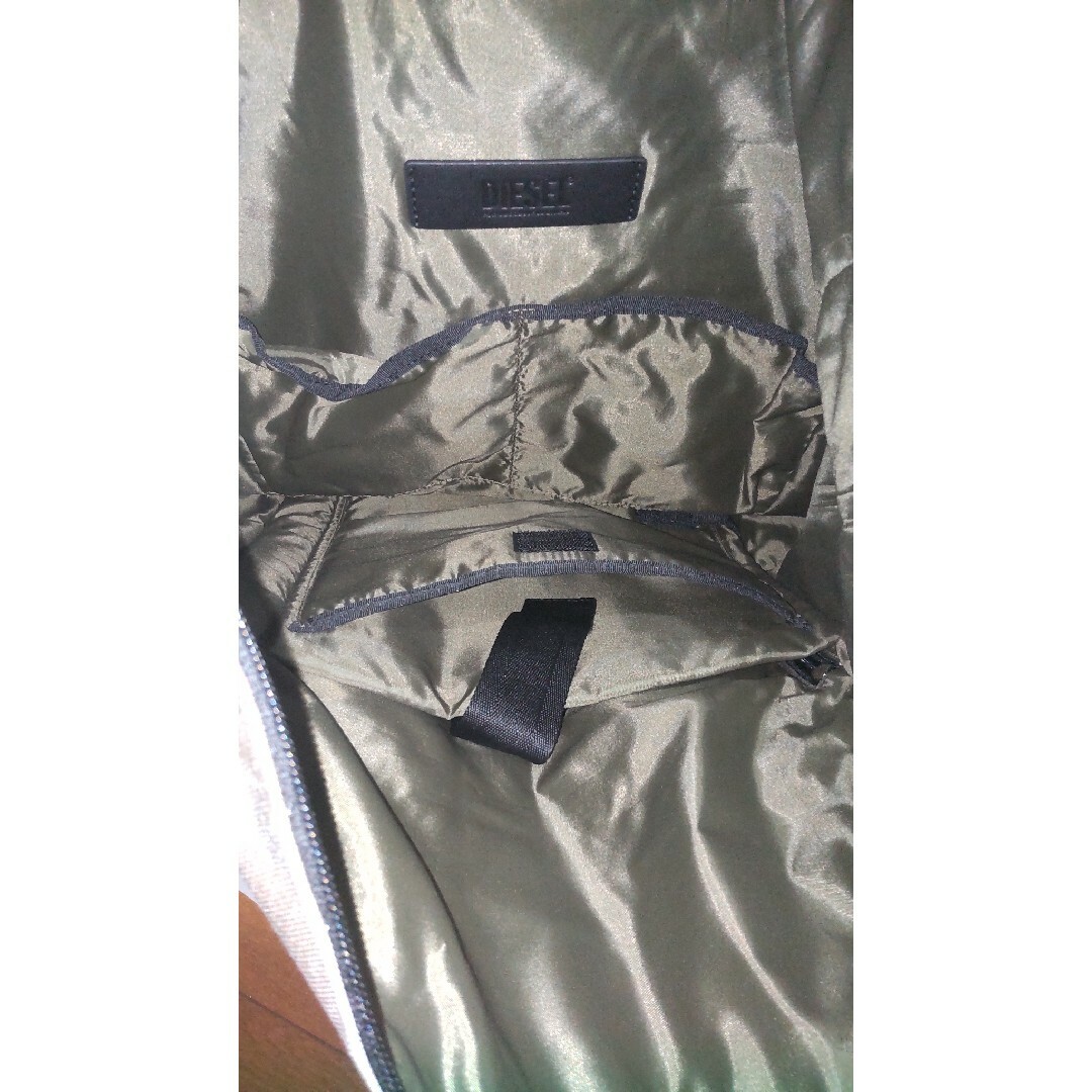 DIESEL(ディーゼル)のDIESEL ディーゼル リュック バックパック カモフラ ミリタリーグリーン メンズのバッグ(バッグパック/リュック)の商品写真