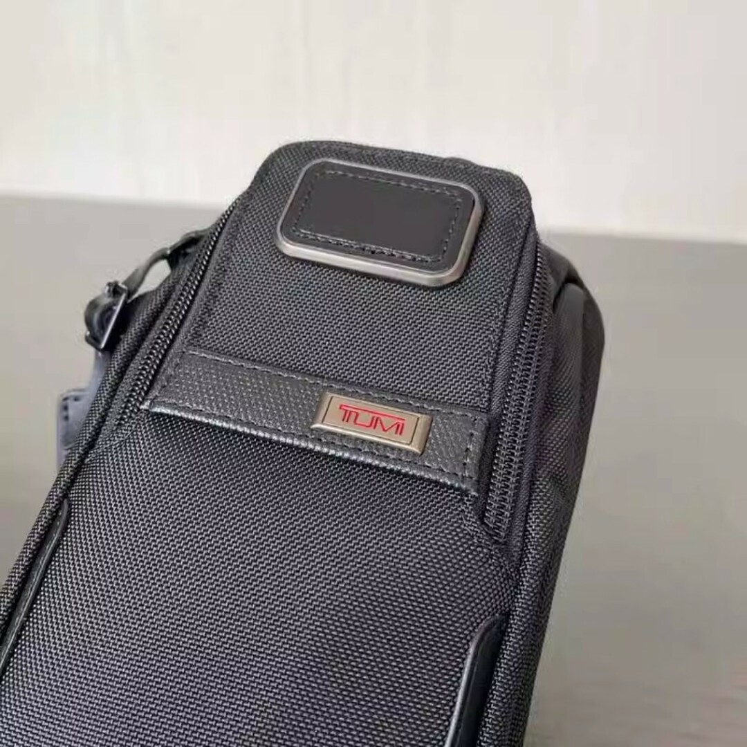 TUMI(トゥミ)のTUMI Alpha コンパクト スリング メンズのバッグ(ショルダーバッグ)の商品写真