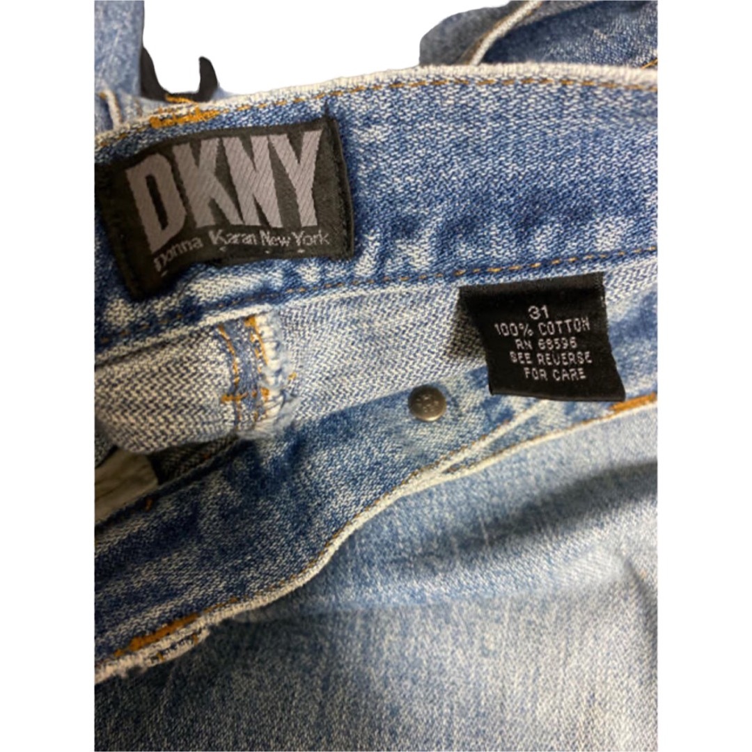 DKNY(ダナキャランニューヨーク)のDKNY Donna Karran New York テーパードデニム　31 メンズのパンツ(デニム/ジーンズ)の商品写真