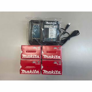 マキタ(Makita)のマキタバッテリー　BL1860B 18V6.0Ah 新品　4個+充電器付き(その他)