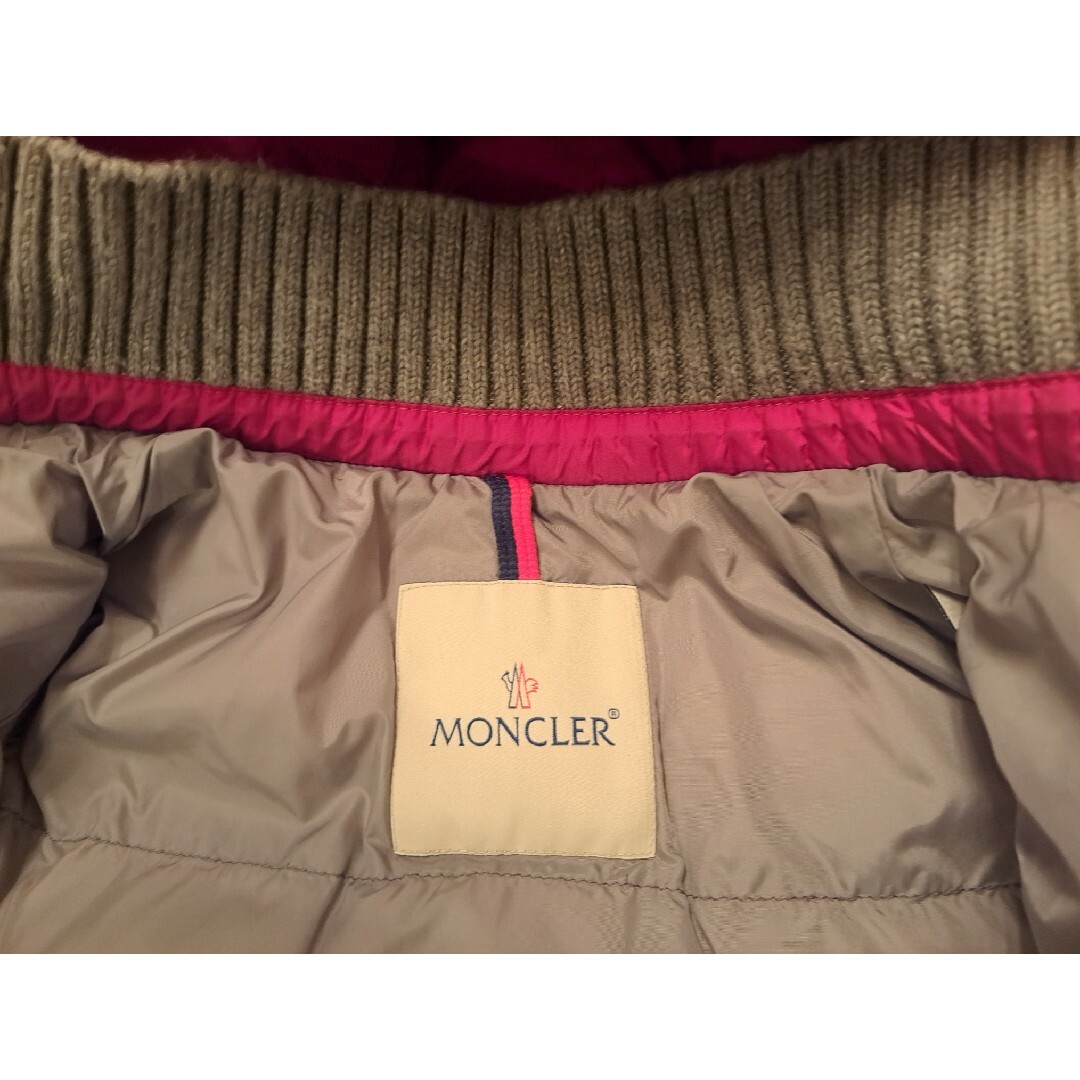 MONCLER(モンクレール)のMONCLER ダウン キッズ　5Y キッズ/ベビー/マタニティのキッズ服男の子用(90cm~)(ジャケット/上着)の商品写真