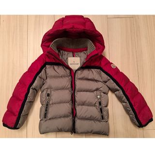 モンクレール(MONCLER)のMONCLER ダウン キッズ　5Y(ジャケット/上着)