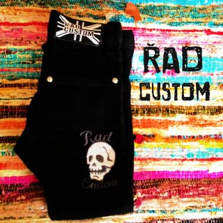 ベベ(BeBe)のRAD CUSTOMスキニーデニム(その他)