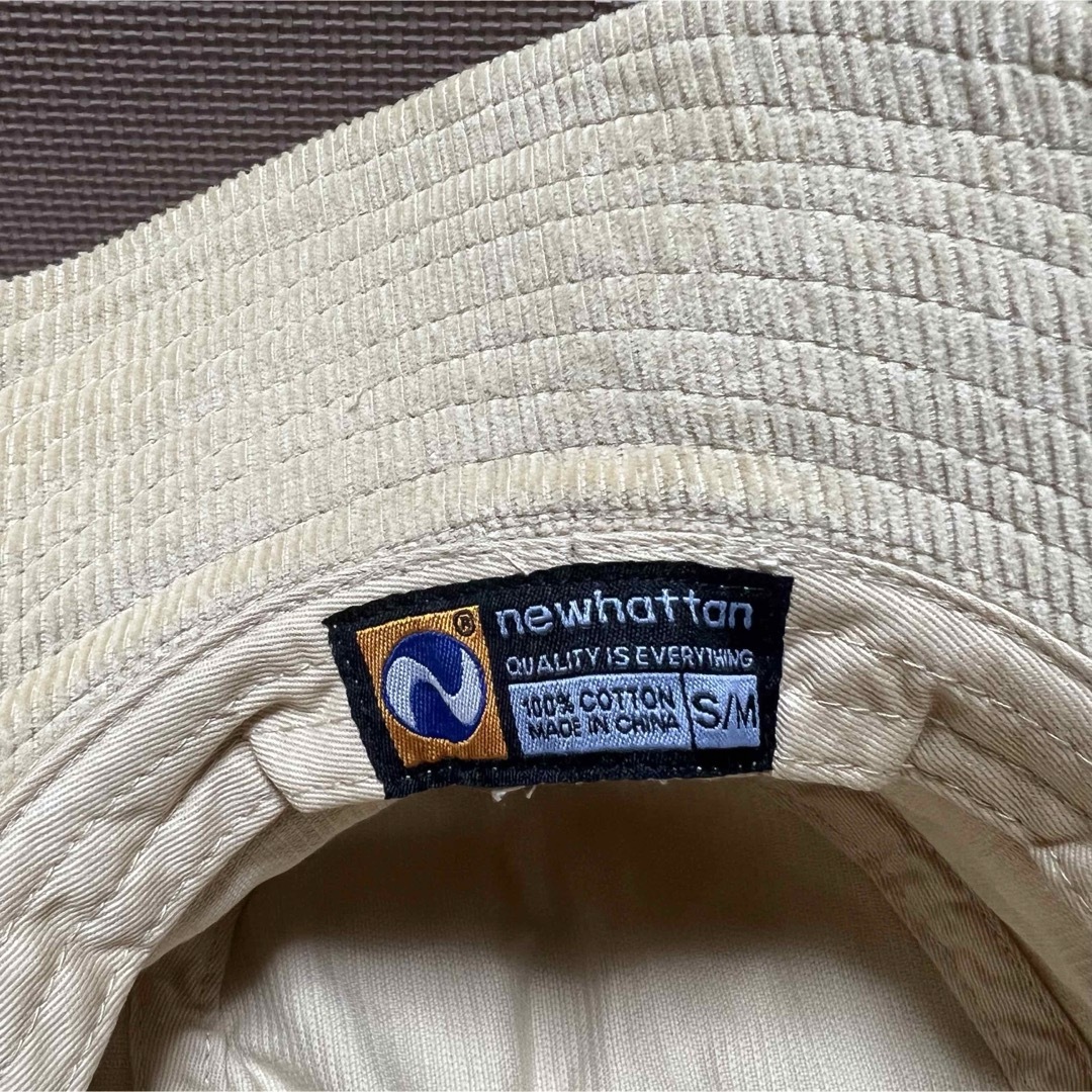 newhattan(ニューハッタン)の新品 ニューハッタン バケットハット コーデュロイのベージュ系サンド S/M メンズの帽子(ハット)の商品写真