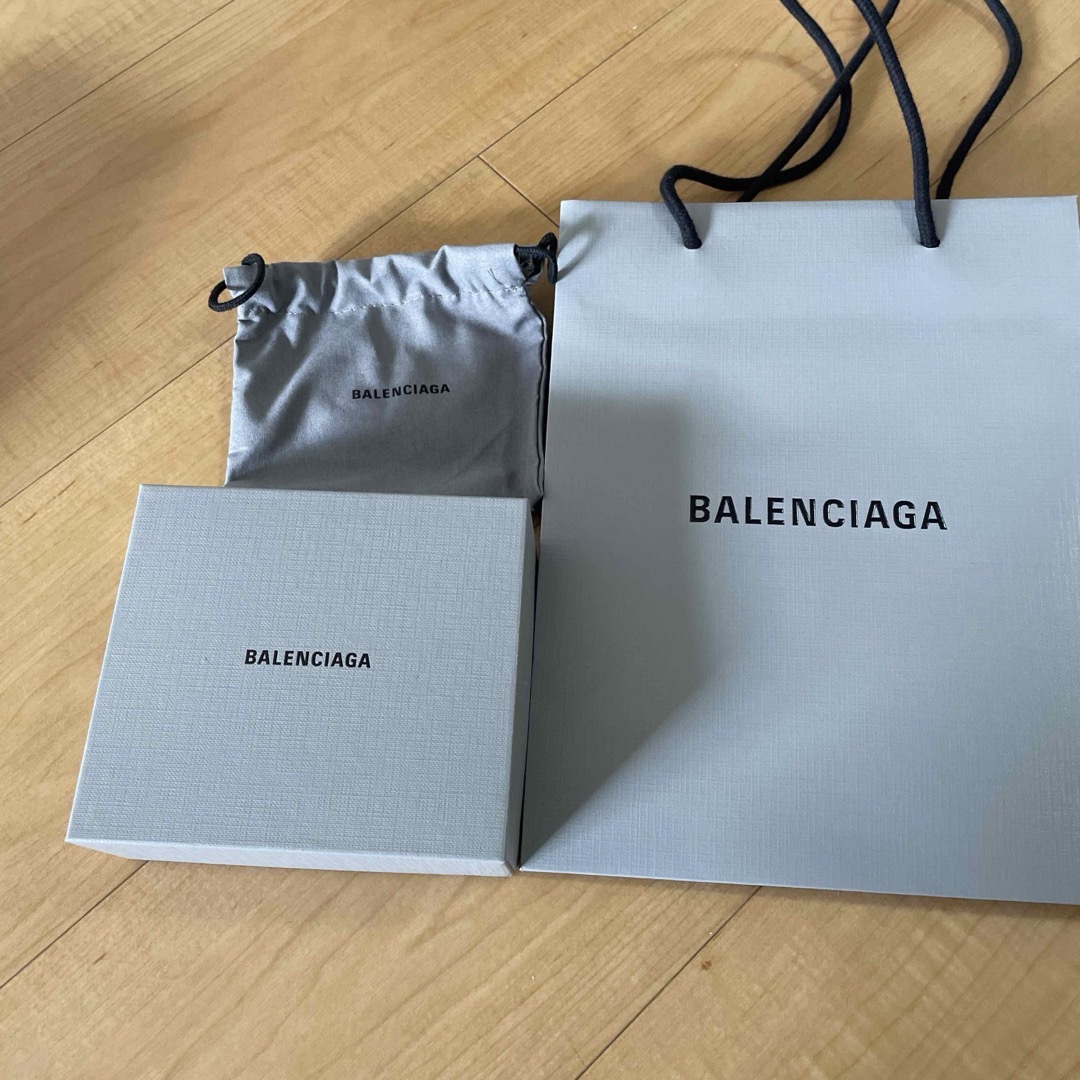 Balenciaga(バレンシアガ)のバレンシアガ　ケース レディースのファッション小物(その他)の商品写真