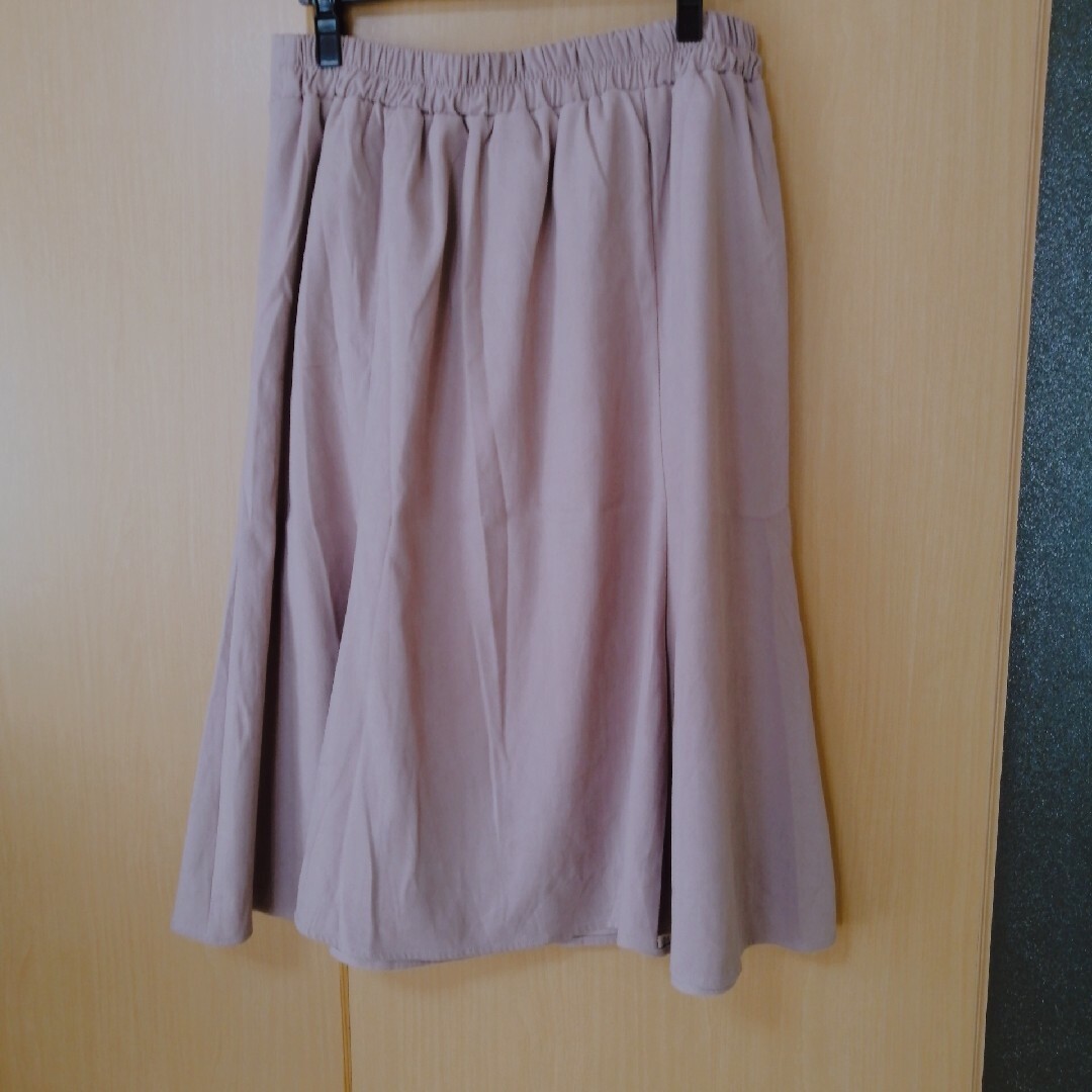 しまむら(シマムラ)の【新品】moeko　ボタンフレアスカート　3L　くすみピンク　しまむら レディースのスカート(ロングスカート)の商品写真