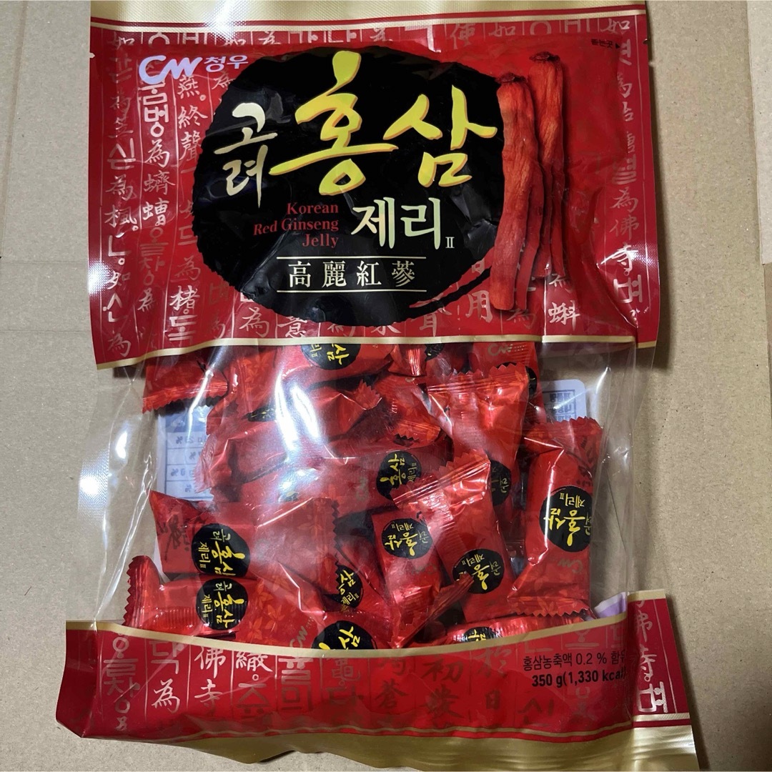 CW 高麗紅参ゼリー　大量パック　350g  一袋 食品/飲料/酒の食品(菓子/デザート)の商品写真