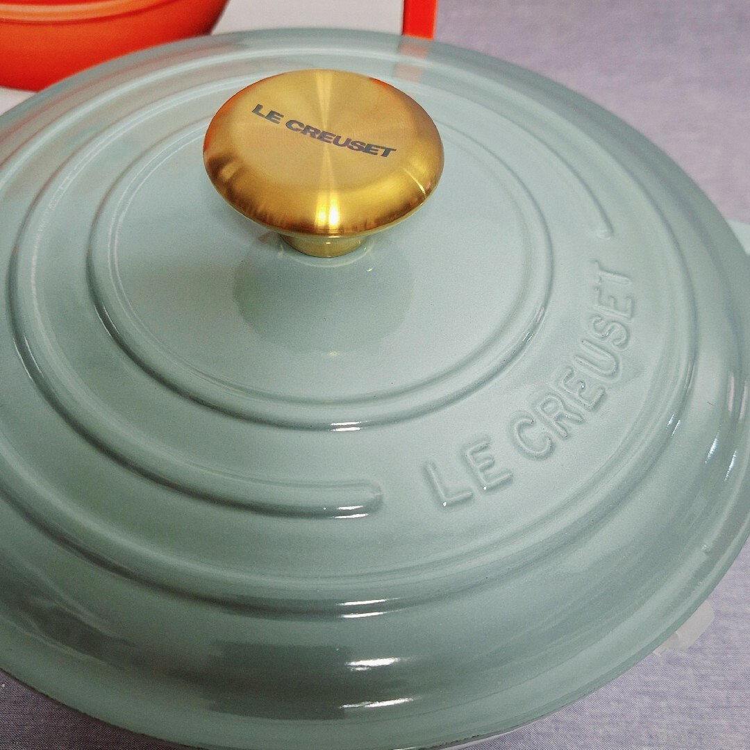 LE CREUSET(ルクルーゼ)のルクルーゼ　シグニチャー　マルミット　シーソルト　24cm　鍋 インテリア/住まい/日用品のキッチン/食器(鍋/フライパン)の商品写真