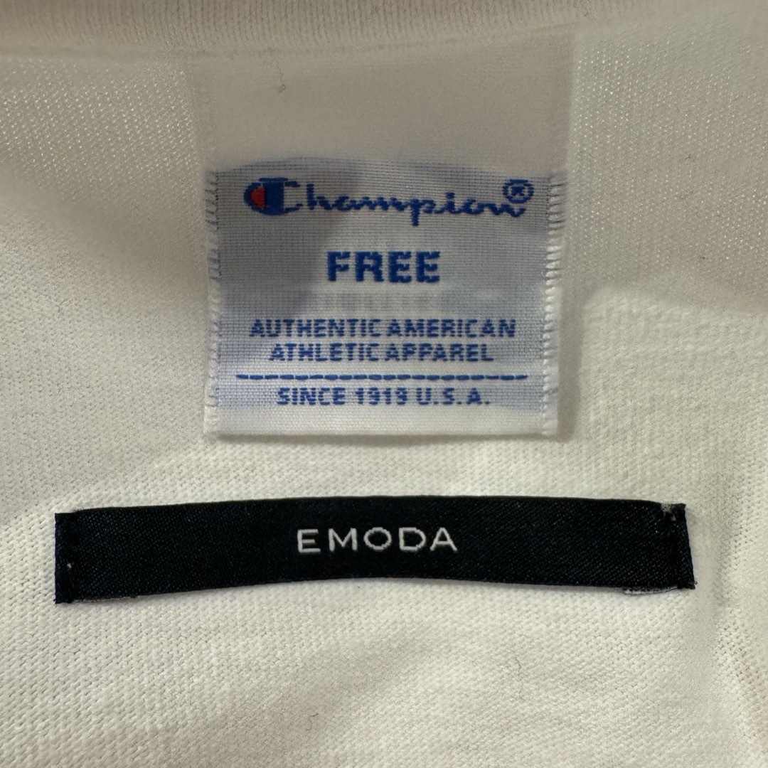 Champion(チャンピオン)のロンT☆champion☆EMODA レディースのトップス(Tシャツ(長袖/七分))の商品写真