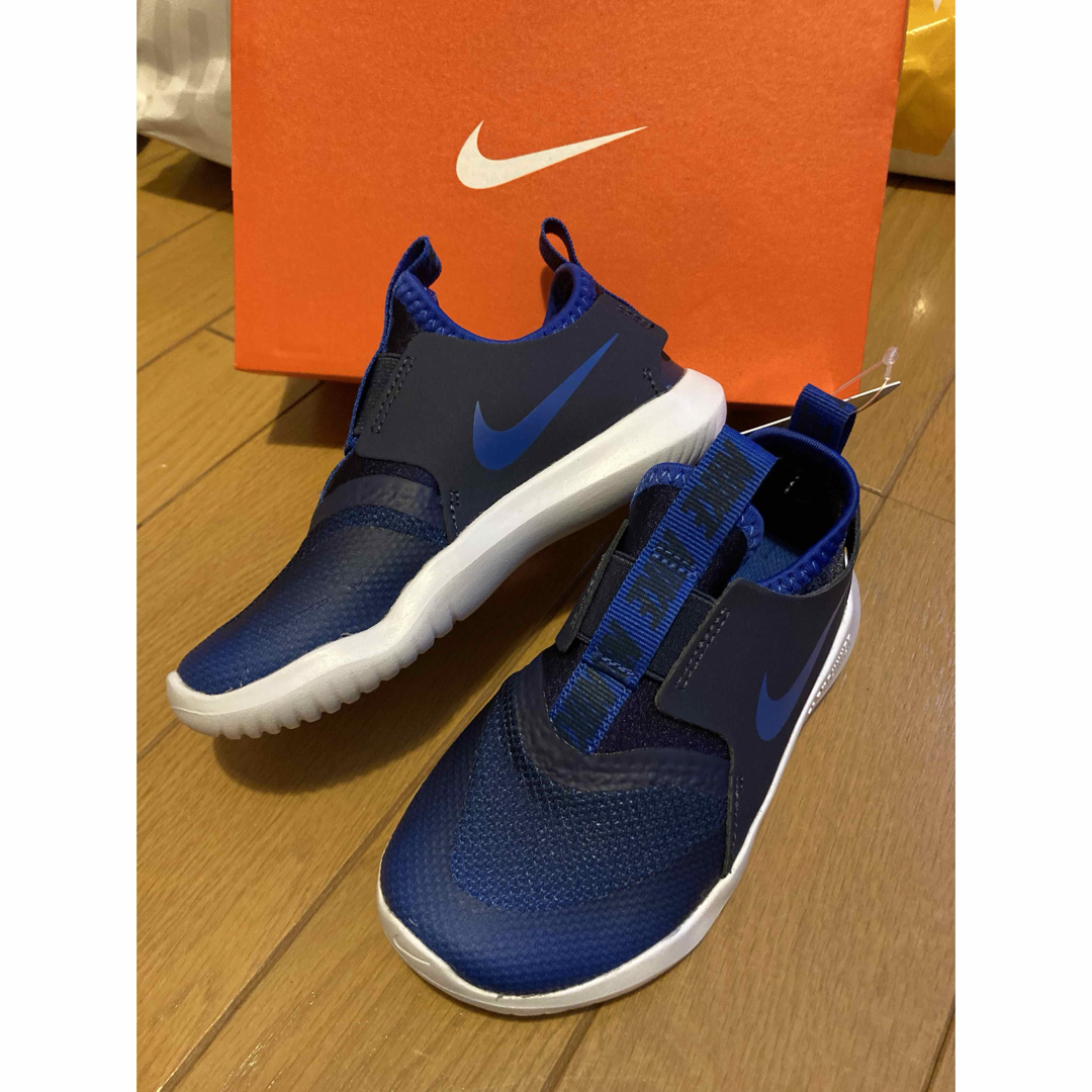 NIKE(ナイキ)のナイキ　スニーカー キッズ/ベビー/マタニティのキッズ靴/シューズ(15cm~)(スニーカー)の商品写真