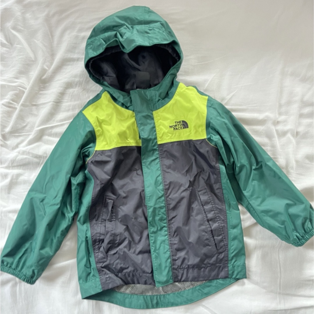 THE NORTH FACE(ザノースフェイス)のTHE NORTH FACE ノースフェイス ナイロンジャケット キッズ/ベビー/マタニティのキッズ服男の子用(90cm~)(ジャケット/上着)の商品写真