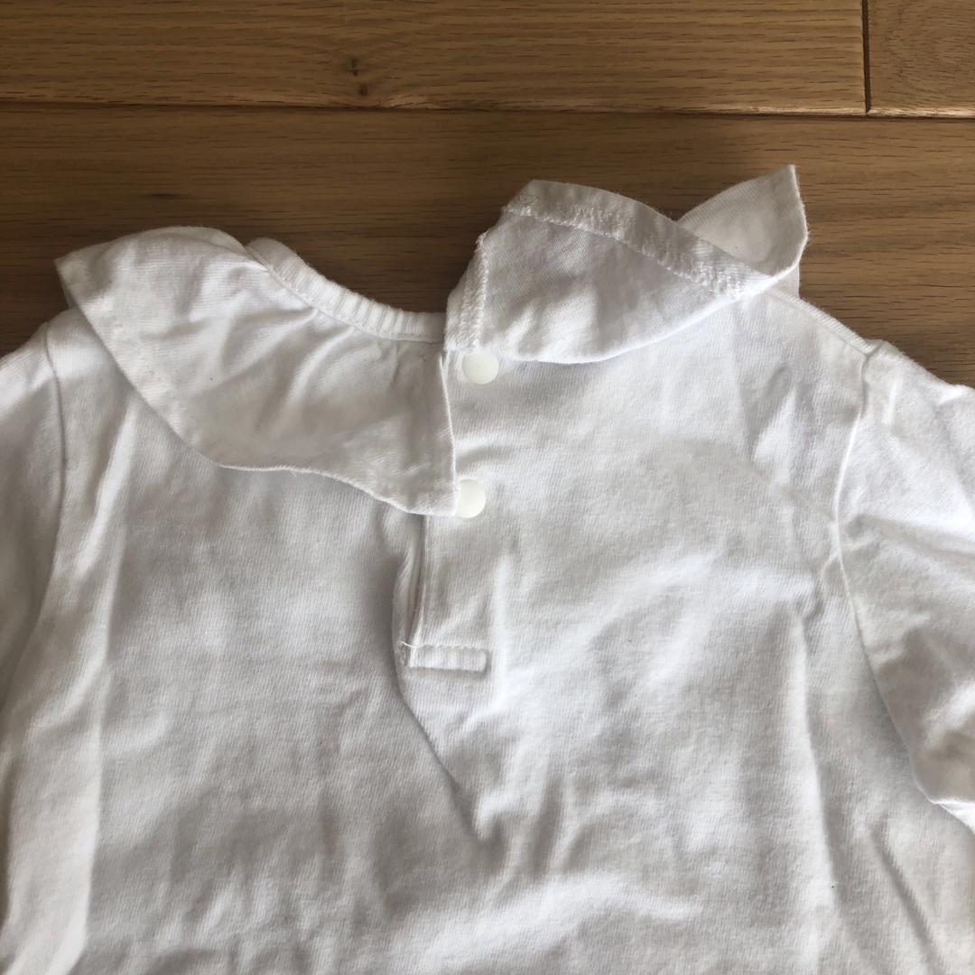 UNIQLO(ユニクロ)の襟付き長袖ロンT  80 キッズ/ベビー/マタニティのベビー服(~85cm)(Ｔシャツ)の商品写真