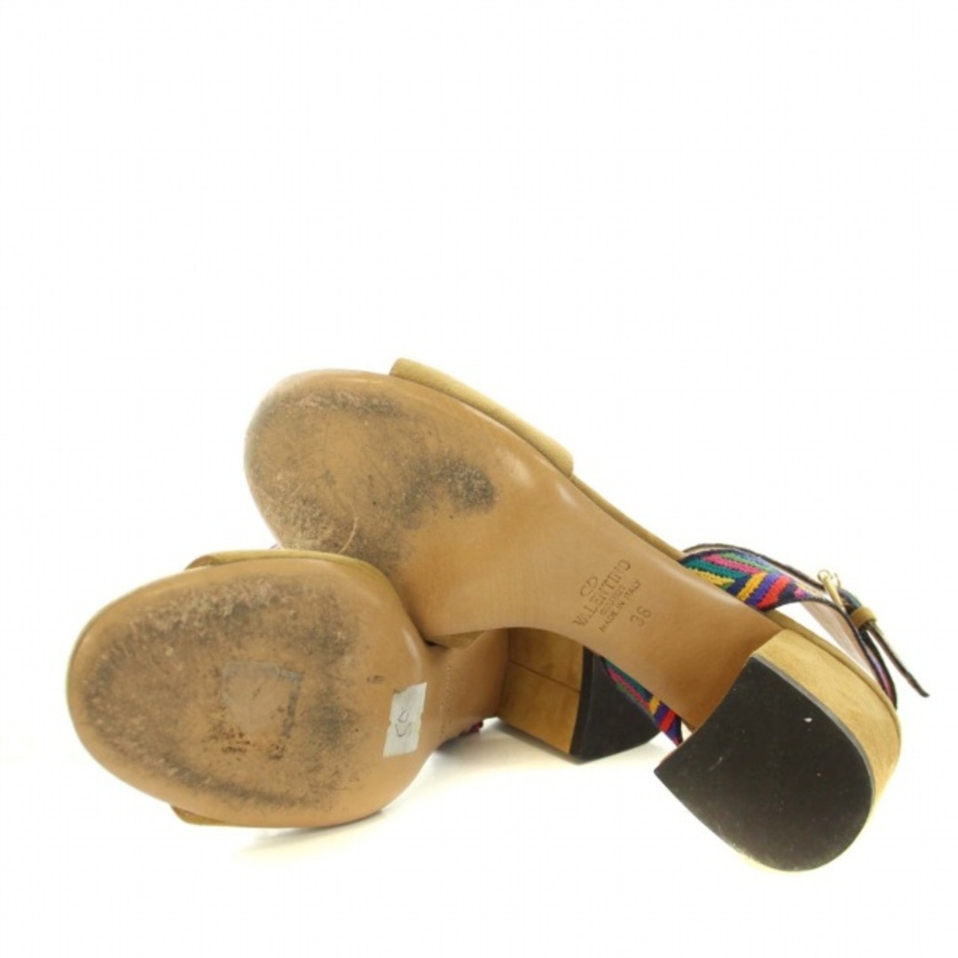valentino garavani(ヴァレンティノガラヴァーニ)のヴァレンティノガラヴァーニ シェブロンブロックヒールアンクルストラップサンダル レディースの靴/シューズ(サンダル)の商品写真