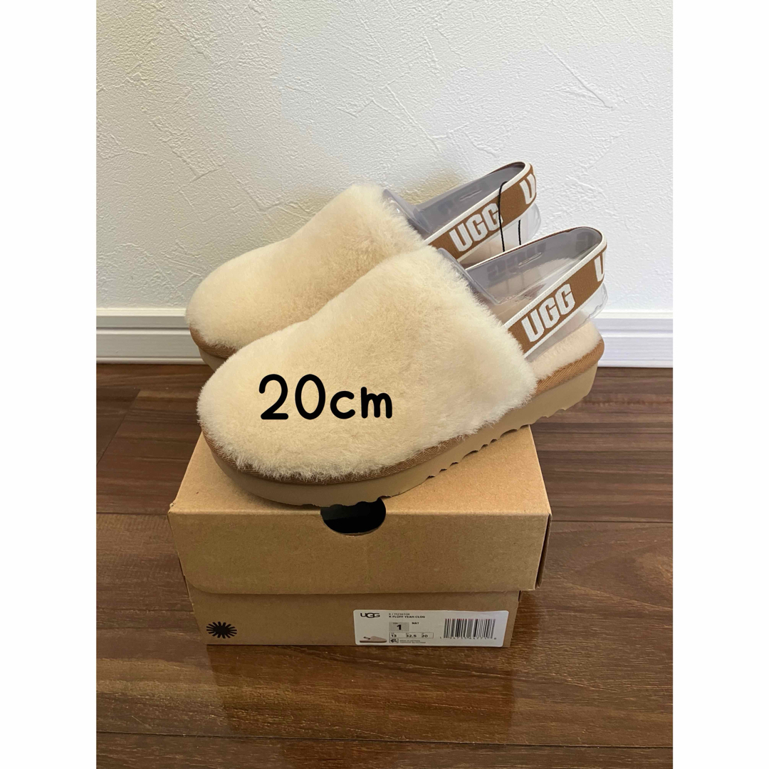 UGG(アグ)のUGG キッズ サンダル 20cm キッズ/ベビー/マタニティのキッズ靴/シューズ(15cm~)(サンダル)の商品写真