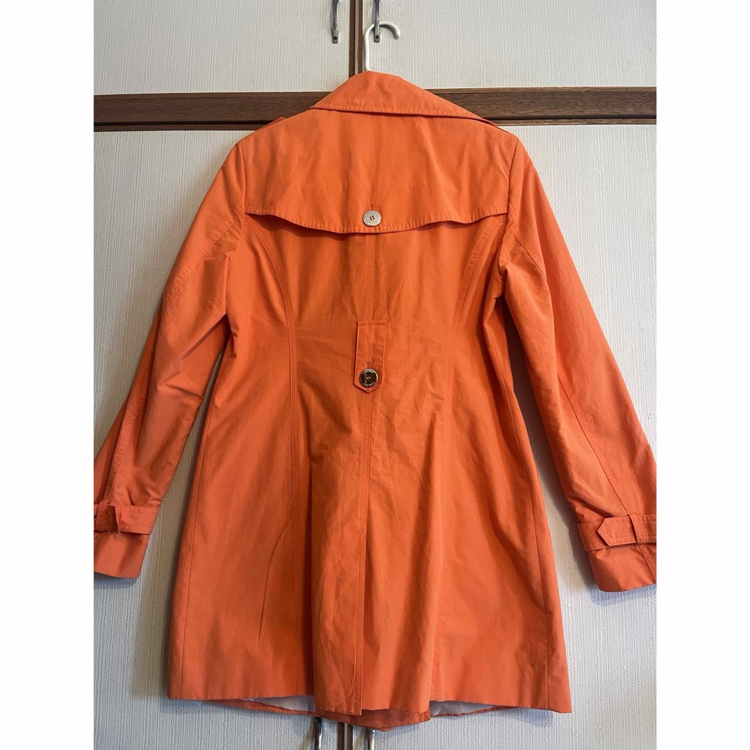 Calvin Klein(カルバンクライン)のCalvin Klein  カルバンクライン オレンジ トレンチコート レディースのジャケット/アウター(トレンチコート)の商品写真