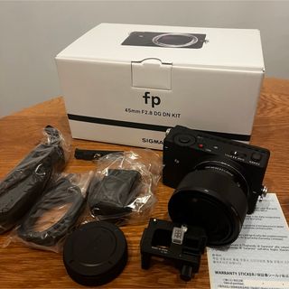 シグマ(SIGMA)のSIGMA fp レンズキット おまけ付き(ミラーレス一眼)