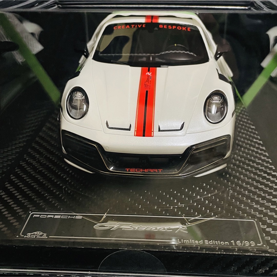 Porsche(ポルシェ)の99台限定 1/18 VIP Models テックアート ポルシェ 911 エンタメ/ホビーのおもちゃ/ぬいぐるみ(ミニカー)の商品写真