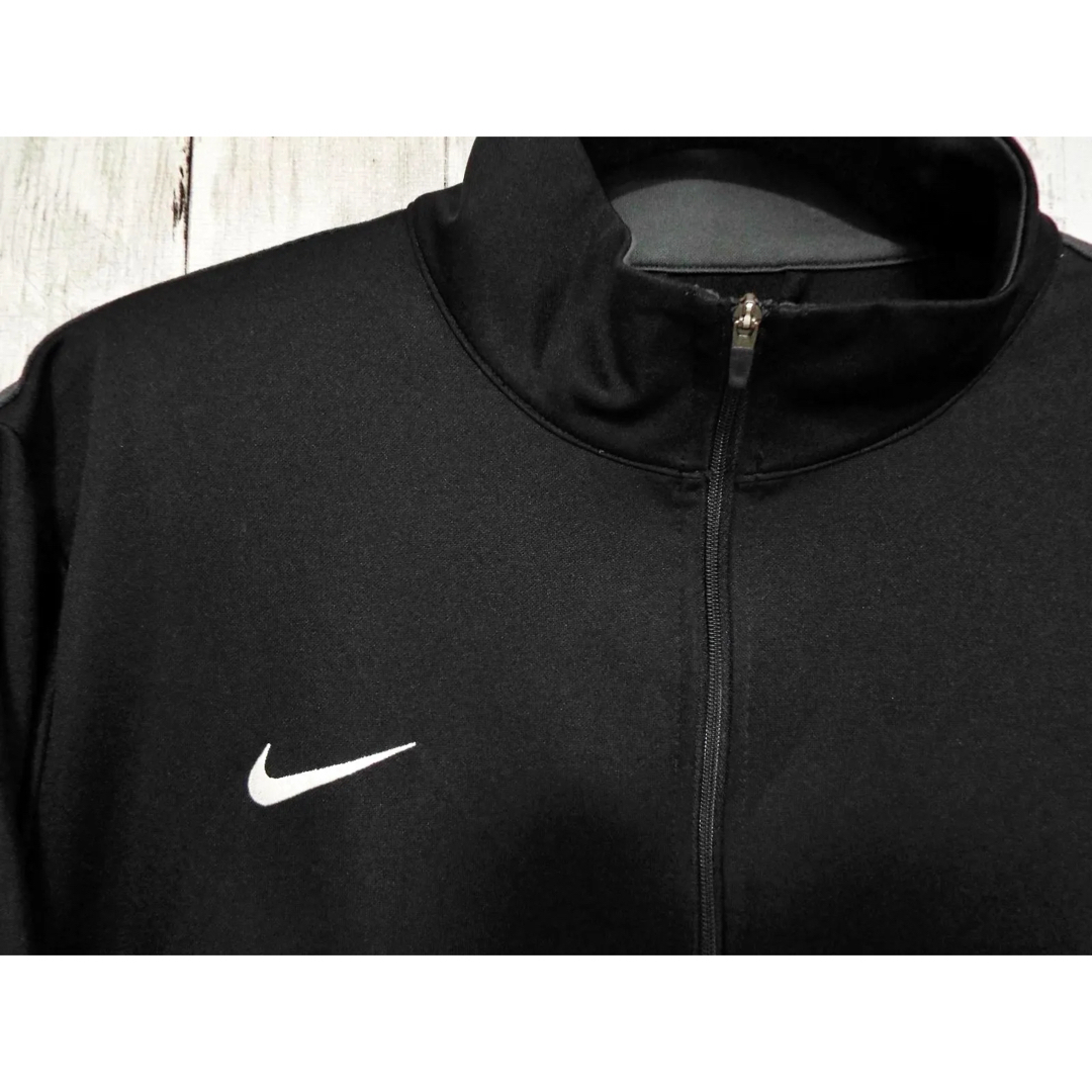 NIKE(ナイキ)のNIKE ナイキ メンズ Lサイズ ブラック グレー ストライプ フルジップ  メンズのトップス(ジャージ)の商品写真