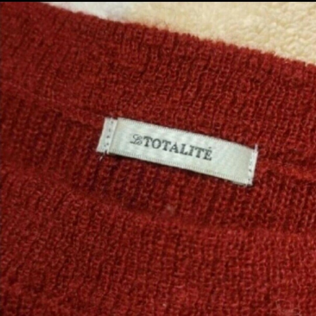 La TOTALITE(ラトータリテ)のラトータリテ　赤色ニット レディースのトップス(ニット/セーター)の商品写真