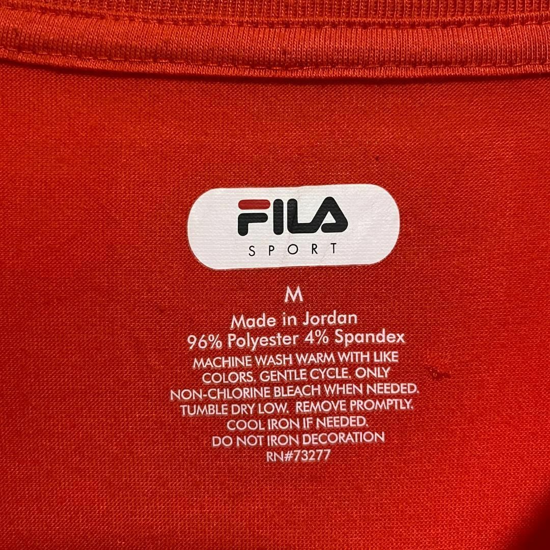 FILA(フィラ)のアメリカ古着　FILA　フィラ　ロンT　長袖　Tシャツ　無地　ワンポイント　ロゴ メンズのトップス(Tシャツ/カットソー(七分/長袖))の商品写真