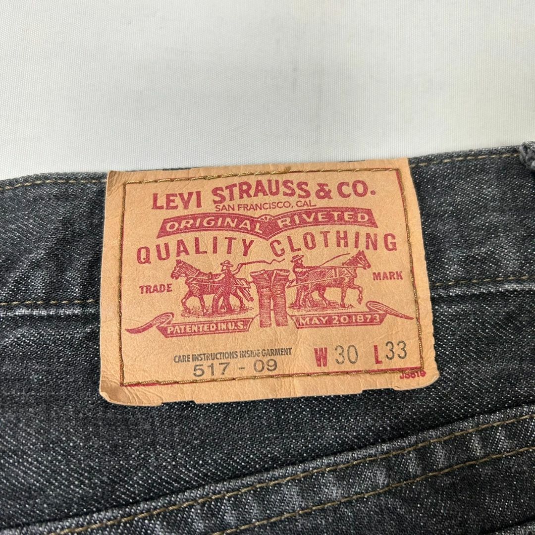 Levi's(リーバイス)の517-0901 Levi's 先染めブラック ブーツカット フレア W30 メンズのパンツ(デニム/ジーンズ)の商品写真