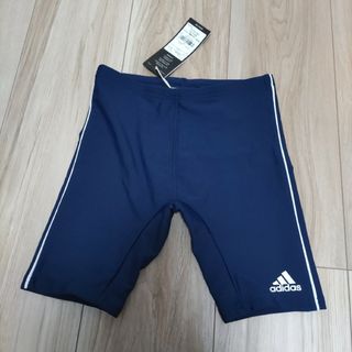 アディダス(adidas)のキッズ　水着　スイムパンツ　男の子　タグ付き　新品　未使用　130　アディダス(水着)