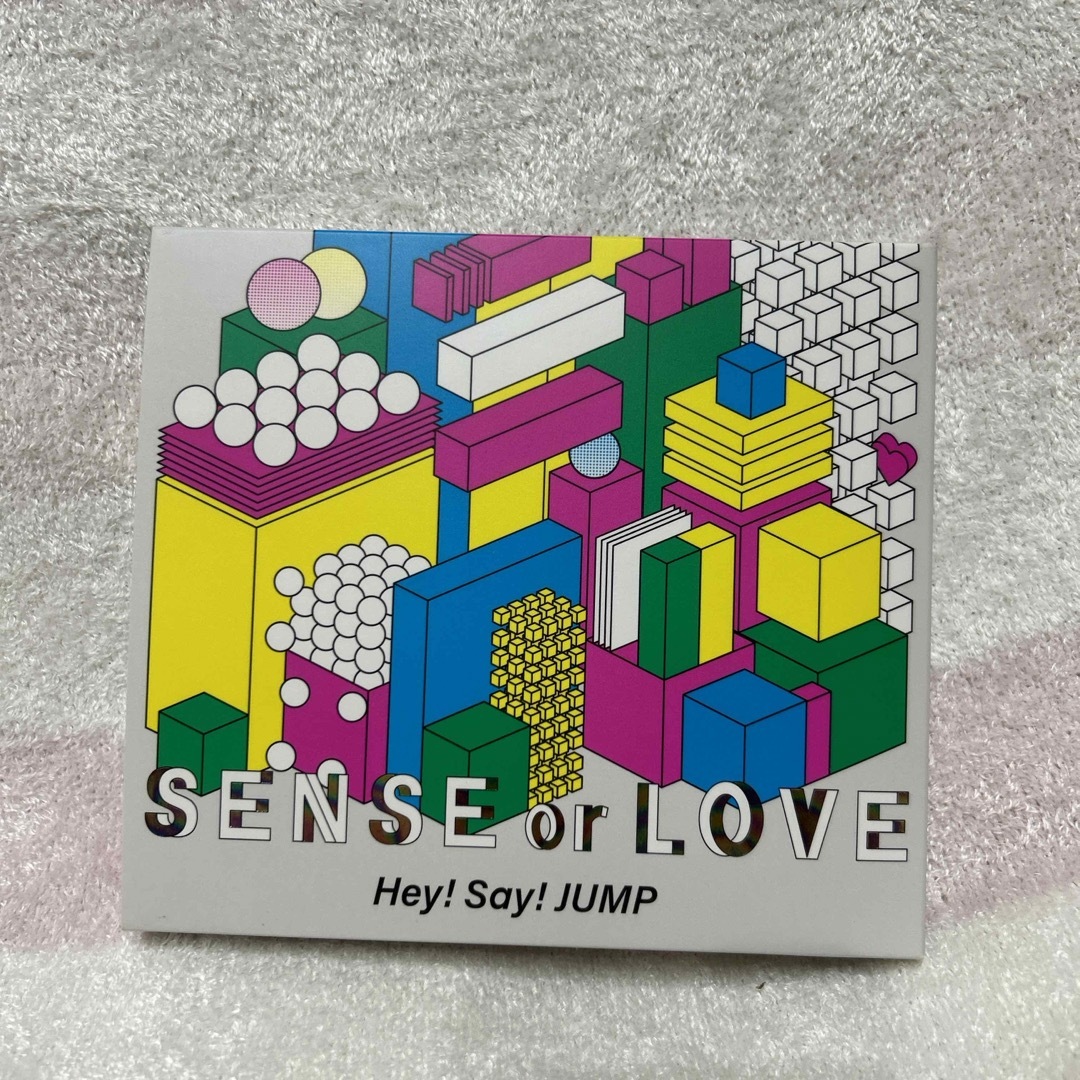 Hey! Say! JUMP(ヘイセイジャンプ)のSENSE　or　LOVE（初回限定盤） エンタメ/ホビーのCD(ポップス/ロック(邦楽))の商品写真