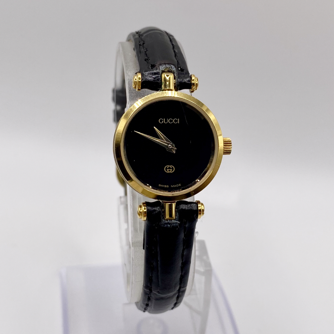 GUCCI グッチ ブラックライン QZ 黒文字盤 1NBG レディース腕時計 | フリマアプリ ラクマ