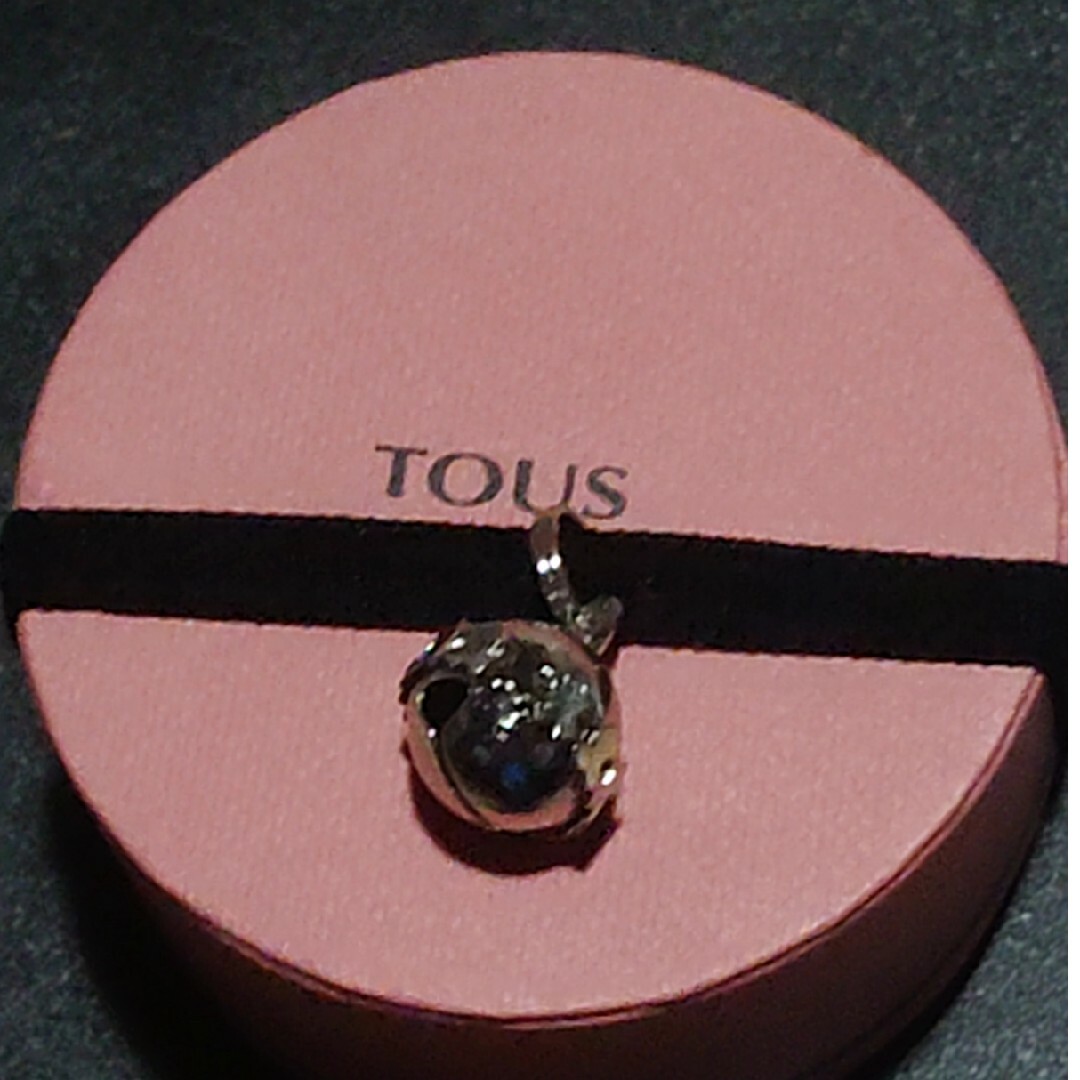 TOUS(トウス)の⭐トウス 女の子ペンダントトップ 箱付き レディースのアクセサリー(チャーム)の商品写真