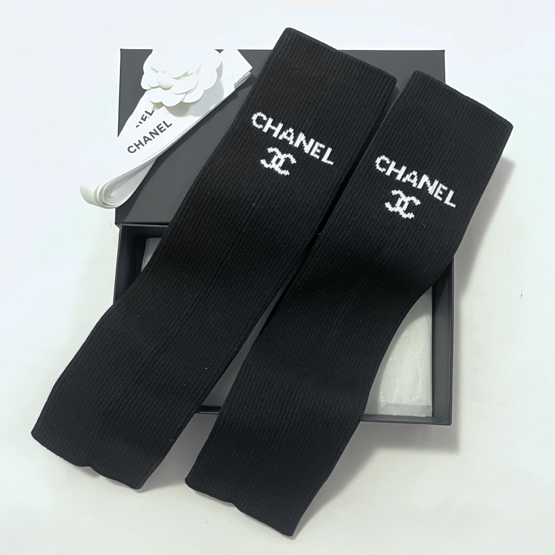 CHANEL(シャネル)のCHANEL シャネル　ゲートル　新品　ソックス　 レディースのレッグウェア(ソックス)の商品写真