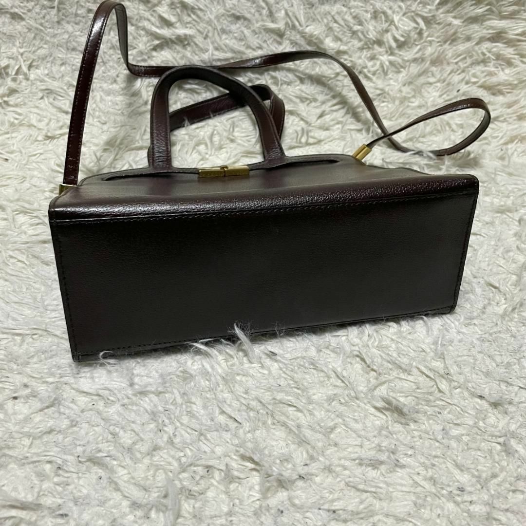 Furla(フルラ)のFURLA 2WAY レザーショルダーバッグ ゴールド金具 斜め掛け ブラウン レディースのバッグ(ショルダーバッグ)の商品写真