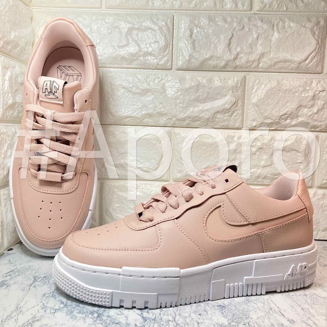 NIKE(ナイキ)のNIKE ナイキ AIR FORCE 1 エアフォース1 ピンク ベージュ 24 レディースの靴/シューズ(スニーカー)の商品写真