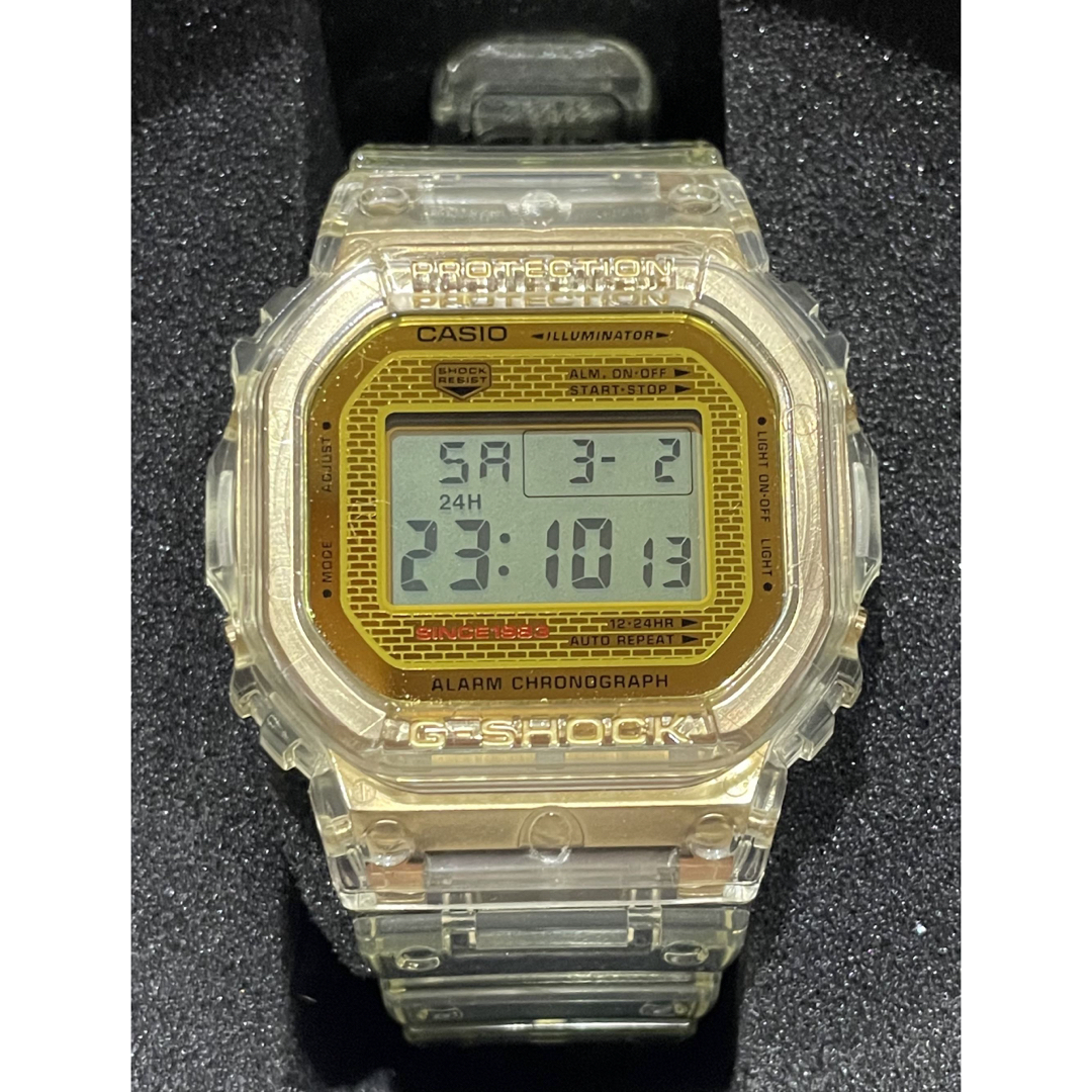 G-SHOCK(ジーショック)のDW-5035E-7JR 35周年記念モデル グレイシアゴールド メンズの時計(腕時計(デジタル))の商品写真