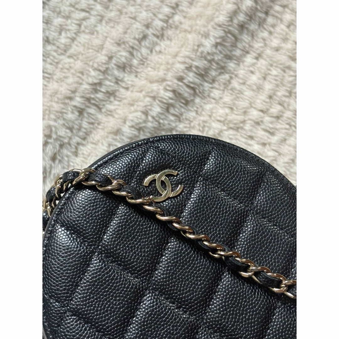 CHANEL(シャネル)のCHANEL シャネル キャビア ココマーク ラウンド チェーンショルダー レディースのバッグ(ショルダーバッグ)の商品写真