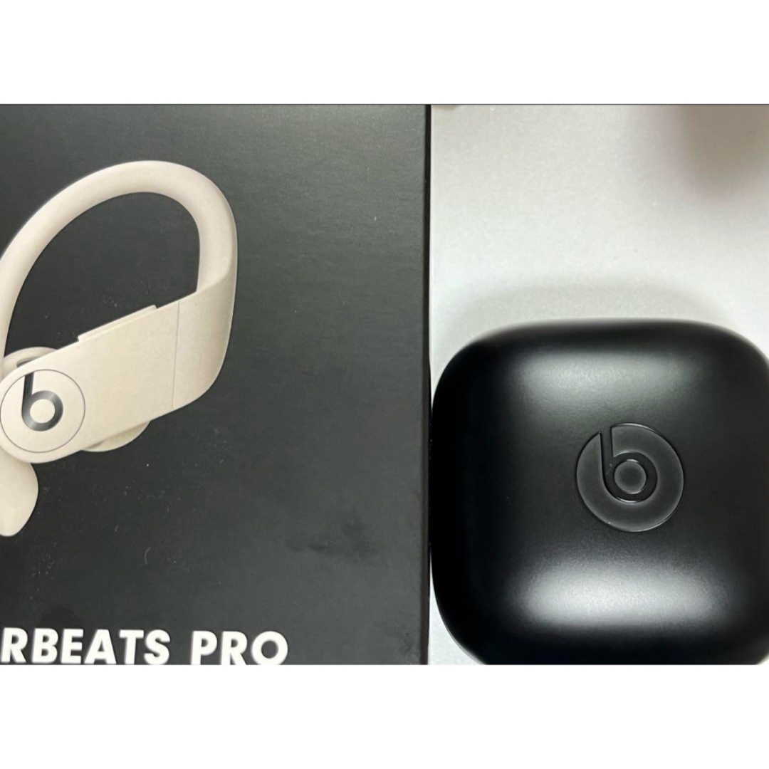 Powerbeats Pro アイボリー スマホ/家電/カメラのオーディオ機器(ヘッドフォン/イヤフォン)の商品写真
