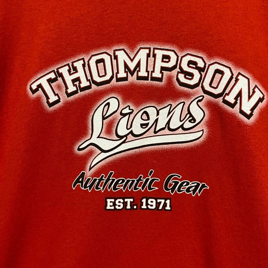 GILDAN(ギルタン)のアメリカ古着　THOMPSON LIONS 半袖　Tシャツ　XLサイズ　J933 メンズのトップス(Tシャツ/カットソー(半袖/袖なし))の商品写真