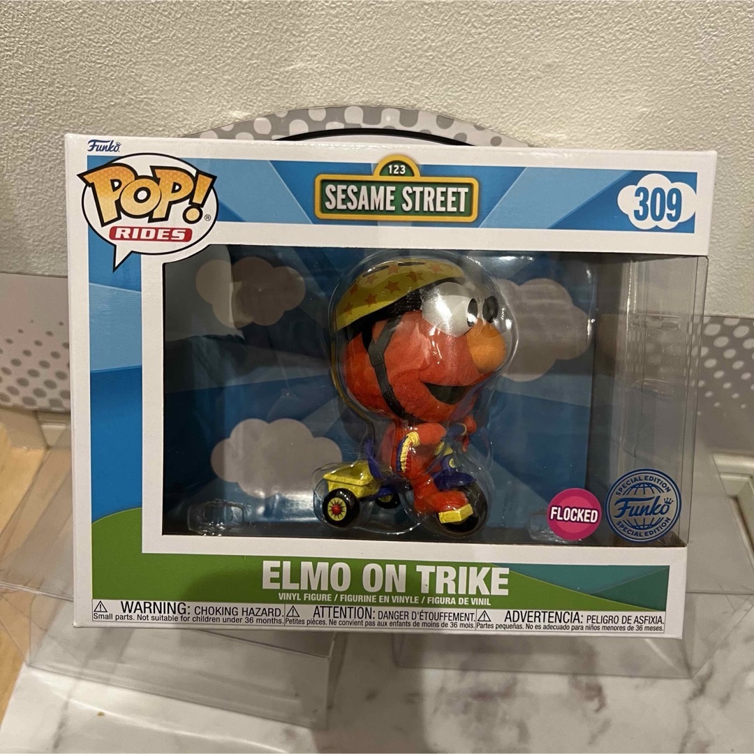 SESAME STREET(セサミストリート)の限定FUNKO POP!  セサミストリート　エルモ　トライルバイク限定 エンタメ/ホビーのおもちゃ/ぬいぐるみ(キャラクターグッズ)の商品写真