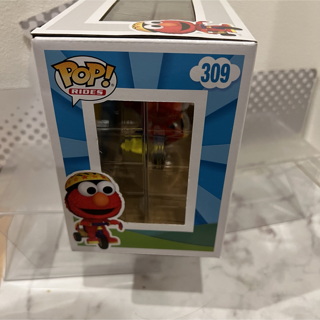 SESAME STREET(セサミストリート)の限定FUNKO POP!  セサミストリート　エルモ　トライルバイク限定 エンタメ/ホビーのおもちゃ/ぬいぐるみ(キャラクターグッズ)の商品写真