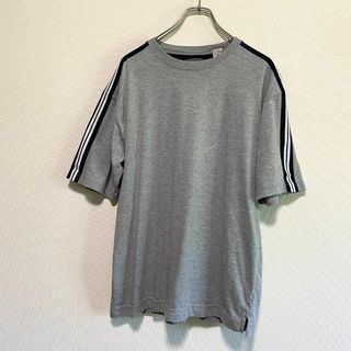 エアロポステール(AEROPOSTALE)のアメリカ古着　エアロポステール　無地　袖ライン　半袖　Tシャツ　J945(Tシャツ/カットソー(半袖/袖なし))