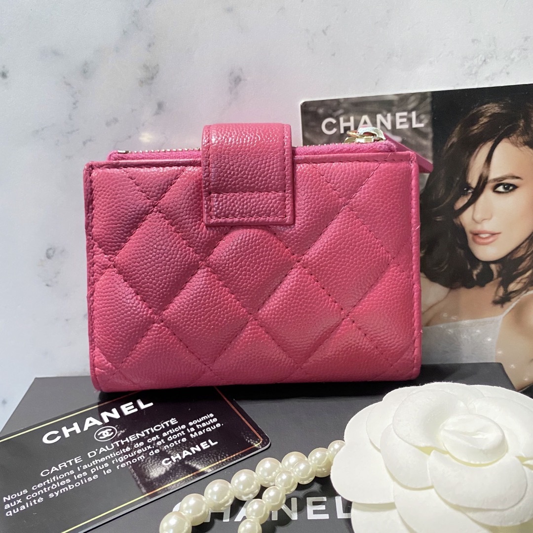 CHANEL(シャネル)のシャネル　マトラッセ　キャビアスキン　ピンク　カードケース　コインケース　ピンク レディースのファッション小物(財布)の商品写真